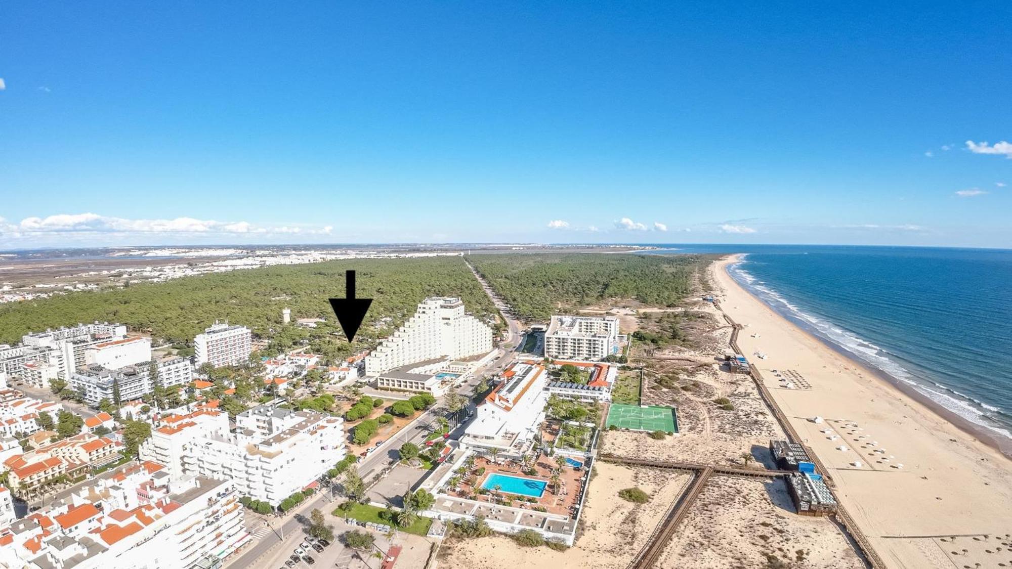 Moradia Tradicional No Centro A 100M Da Praia มงติกอร์โด ภายนอก รูปภาพ